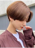 武蔵小杉くびれショート前下がりボブベージュカラー20代30代40代