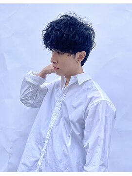 カケル(×.) 外国人風スペインカール／スパイラルパーマ