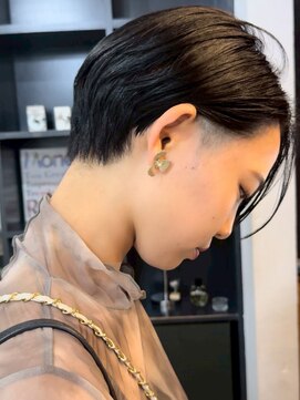 シャロン(SHARON) 【SHARON】刈り上げショート×ナチュラルブラック