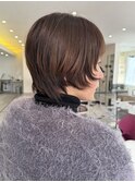 顔まわりがポイントのショートレイヤー