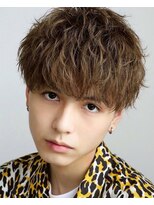 アロ 渋谷(Alo)&nbsp;ニュアンスパーマ/センターパート/波巻きツイストスパイラル渋谷