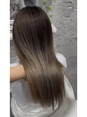 大人女性に人気のグラデーションカラー★