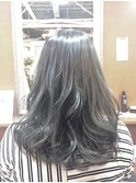 柔らかさと透け感重視のシルバーアッシュ☆