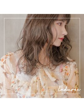 ラデュレ(LADUREE) Medium