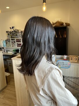 キッサ(KISSA) グレージュカラー