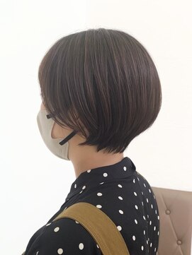 アッシュ 十日市場店(Ash) 大人ショートボブ