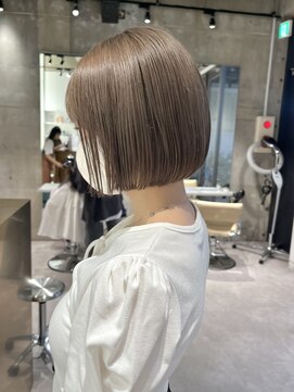 イリ(iLi) 【iLi×REN】ミルクティーベージュ/ミルクティーグレージュ