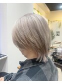 ハイトーン　ウルフスタイル　シルバーカラー
