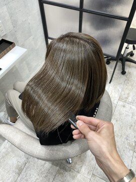 イーズ バイ インス(Yeeee.s by INCE) 白髪ぼかし/脱白髪染め/脱白髪染めハイライト/透明感