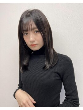 アンフレール ストレート × ミディアム