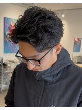 リベイル(LIVEIL) 茅ヶ崎フェザーパーマニュアンスパーマ毛流れセンターパート