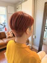 ノック(NOC.) ブリーチ×赤カラーのマッシュショート 【善行】