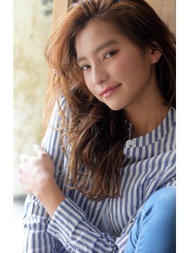 リマ(RIMA) 【RIMA】 外国人風☆ナチュラルウェーブ×ミルクティーカラー