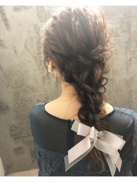 ケンジ ツルヤチョウ(KENJE tsuruyacho) 及川担当/編みおろしヘアアレンジ＊