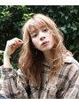 ロゼ 茨木(Rose) ダブルカラーミルクティーベージュに仕上げています。