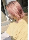 くすみピンクのボブ