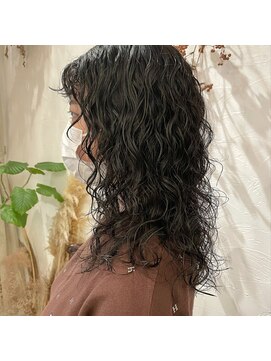 マウロア(MAULOA) “スパイラルパーマ・ハードパーマ” 中西英美子