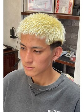 インフィニィト ネオ(INFINITO NEO) 金髪ボウズ