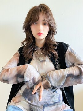 アルテ(ARTE) 【ARTE表参道/青山】大人可愛いミディアムレイヤー×イルミナ