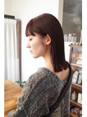 ピンクカラーの切りっぱなしボブ
