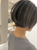 コード(Chord)&nbsp;立体白髪ぼかしhighlight、大人女性ショートボブ［谷合