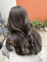 透明感グレージュ