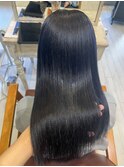 ケアブリーチ ブルーブラックのツヤ髪