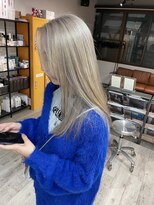 シャンプーボーイ 佐賀(SHAMPOO BOY)&nbsp;シルバーカラー【ハイトーン/トリートメント/ブリーチ/韓国】