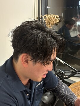 パルトネル(Partner) センターパート×シャドーパーマ