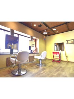 【髪質改善トリートメント】髪のパサつき・広がりが気になる方へ。髪質改善/縮毛矯正で、まとまり美髪へ。