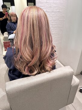 ステア ケース(stair case) 白髪率80％ メンテナンス頻度４ヶ月に一度