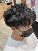 ハウス(HAUS.) 【シャドウパーマ】波巻ツイストスパイラル/フェザーパーマ/横浜