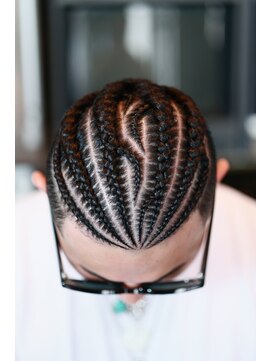 チルチェア 横浜(CHILL CHAIR) スキンフェード×コーンロウ<横浜/バーバー/理容室/床屋/横浜駅>