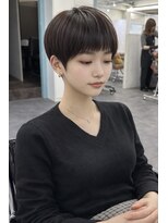 オウル(Owll)&nbsp;【Owll】石田学史大阪刈り上げピクシーカット20代30代40代