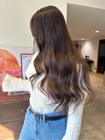 ヘアーアイストゥーレ(HAIR ICI TRE)&nbsp;ブリーチなし　ヘーゼルベージュ　ロングレイヤー　春カラー