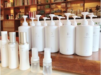 ルガラージュ(le garage)の写真/コタ製品取り扱い店舗で理想の髪へ！シャンプーとトリートメントでうるツヤ体験を