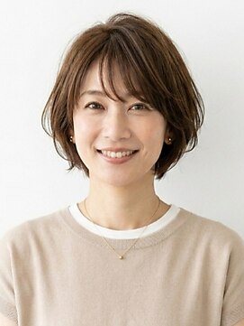 ICH GO向ケ丘遊園店 40代50代手グシで決まる！美シルエットのひし形大人ショートボブ