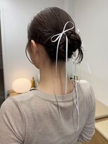 バド(bado)&nbsp;タイトアレンジ/ヘアセット/ヘアアレンジ/シニヨン/リボン