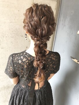 シュリット(schritt) ふわふわ編み下ろしヘア♪  mutsuki