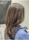 マットグレージュ×ミディアムスタイル×ヨシンモリ