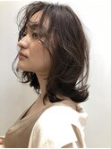 外ハネくびれミディ