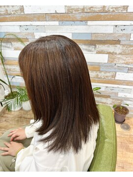 ハウオリ ヘアーワークス(Hauoli hair works) イヤリンググレーカラー×インディゴカーキ