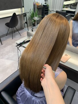 クーラアオヤマ(Cura Aoyama) ブリーチ毛に髪質改善って傷む！？