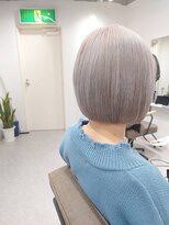 サンデイ(SUNDAY)&nbsp;☆ホワイトベージュ×ミニボブ☆【宮原　和希】