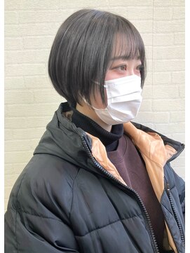 ソソ(soso) 【soso 伊勢田】ショート×オリーブカラー【横浜/ブリーチ】