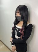 チラ見えピンクさん!