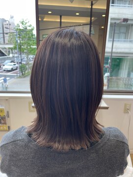 シュヴー 築地(CHEVEUX) オリーブカラー　透明感カラー　切りっぱなしボブ
