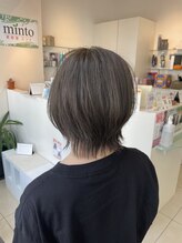 ミント(minto) ウルフレイヤー/ショートウルフ/アッシュ/ヘアカラーアッシュ