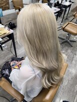 プライズ アイリス 池袋東口店(prize Iris)&nbsp;ホワイトミルクティーカラーダブルカラーケアカラー