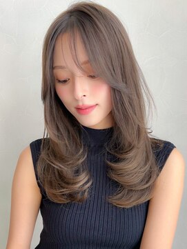 アグノス 青山(Agnos) 大人ガーリー似合わせミディアムレイヤーカットダークアッシュ